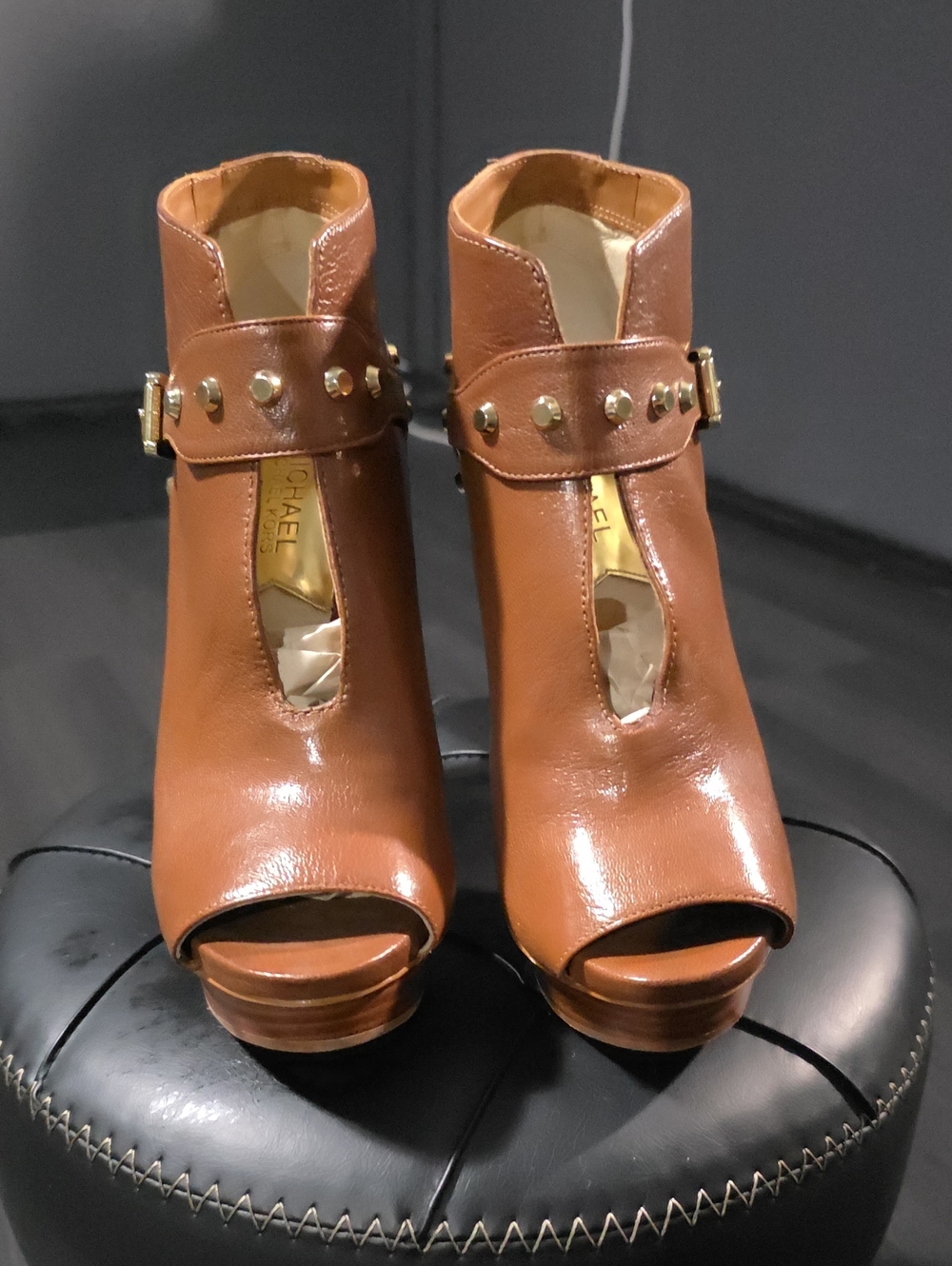 Michael Kors AILEE Studded OPEN Toe Bootie PUMPS 7M WALNUT